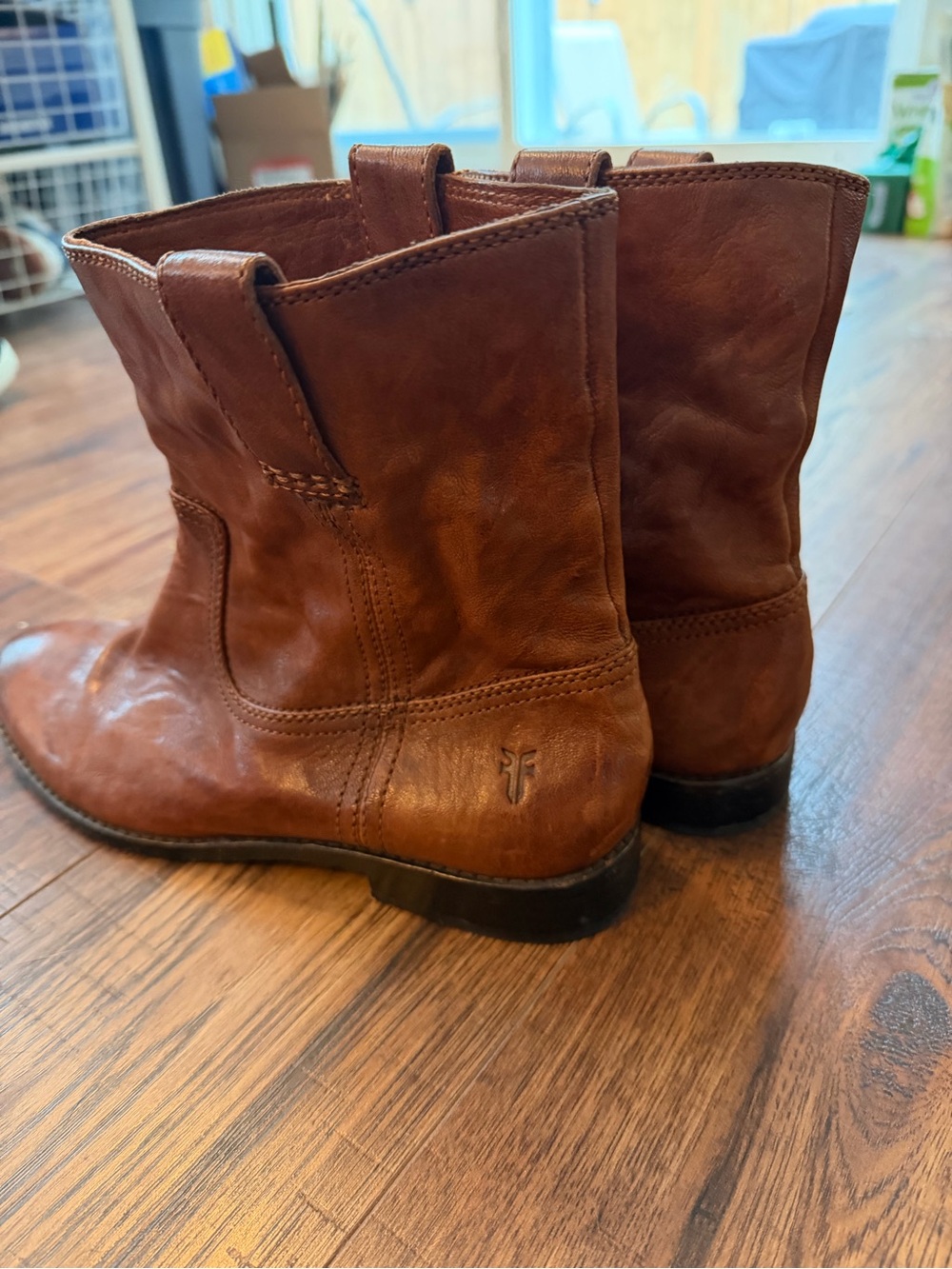 FRYE Anna Shortie Cognac Leather Boots – Women’s Size 9M